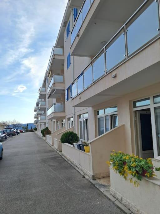Holiday Home Apartment Budua Esterno foto